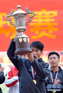 Guangdong reclaimed the cup after winning both games 3-2