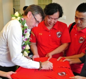 Experienced coach Philippe Troussier departed Shenzhen Ruby after two years at the helm of the club