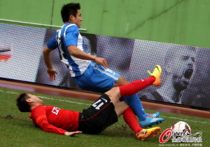 A typically uncompromising tackle from Liaoning who were lucky to finish with 11 men