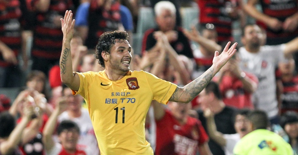 Goulart began his Evergrande career with a Champions League hat-trick