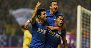 Tim Cahill (c) departs Shanghai Shenhua after one season