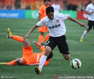 Falling Down: Hebei's Zhu Haiwei leaves a Jonoon player lying