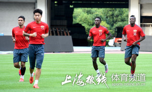 Gyan trained alongside Jean Kouassi this week - but will the two be training together for long?