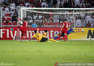 Warning Shot: Al-Ahli's Ismael Al Hammadi almost scored against the run of play in the first half